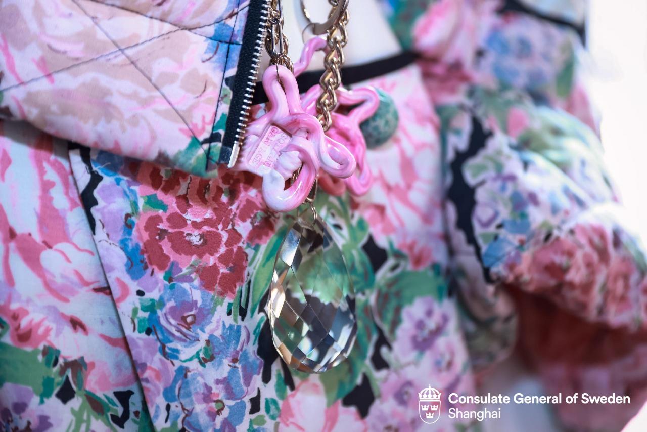 Gotland Garbage Glows-8/>
										</picture>
										<figcaption class=