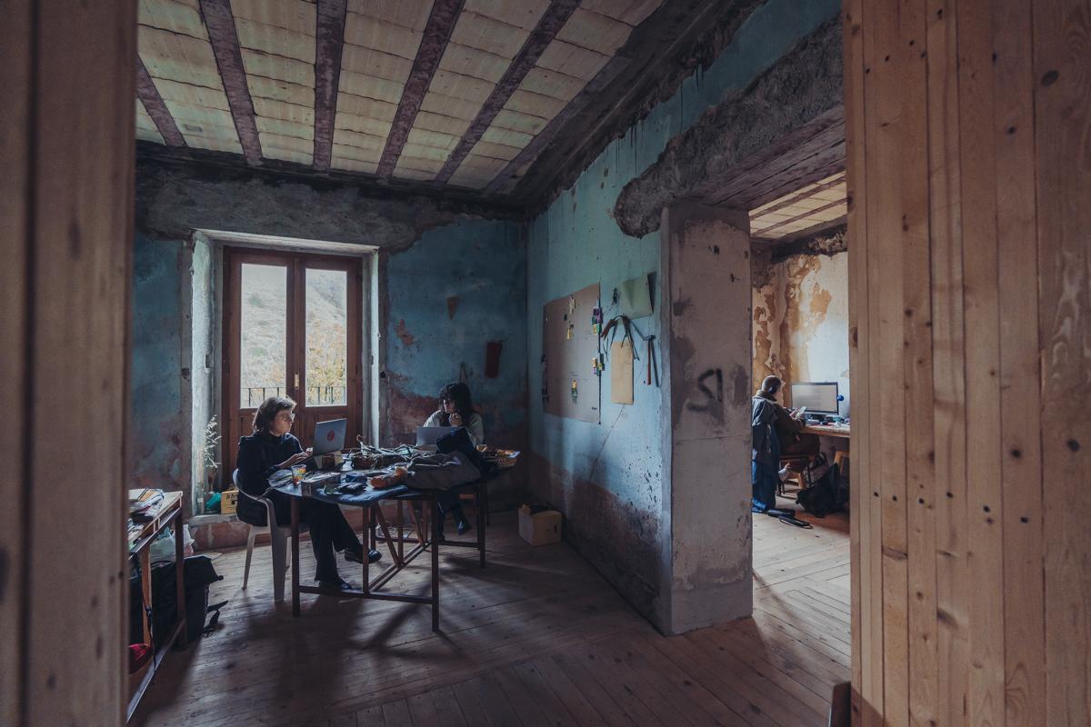 Welcome to BelMondo-6/>
										</picture>
										<figcaption class=