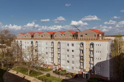 Poissy offsite vertical extension