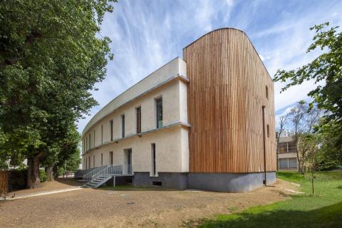 Loadbearing strawbale daycare centre
