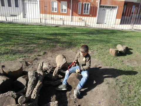 Moving and Learning Outside - MLO