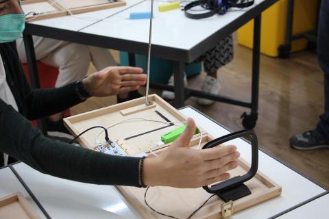 FUTURE INVENTORS A new learning approach