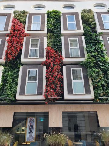 VERTICAL ECOSYSTEM