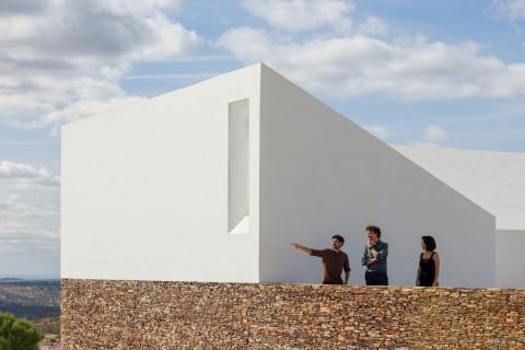Barrancos Mortuary House