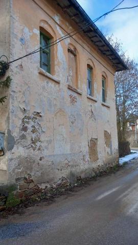 Svezhen, 1880 “School” building Revival 