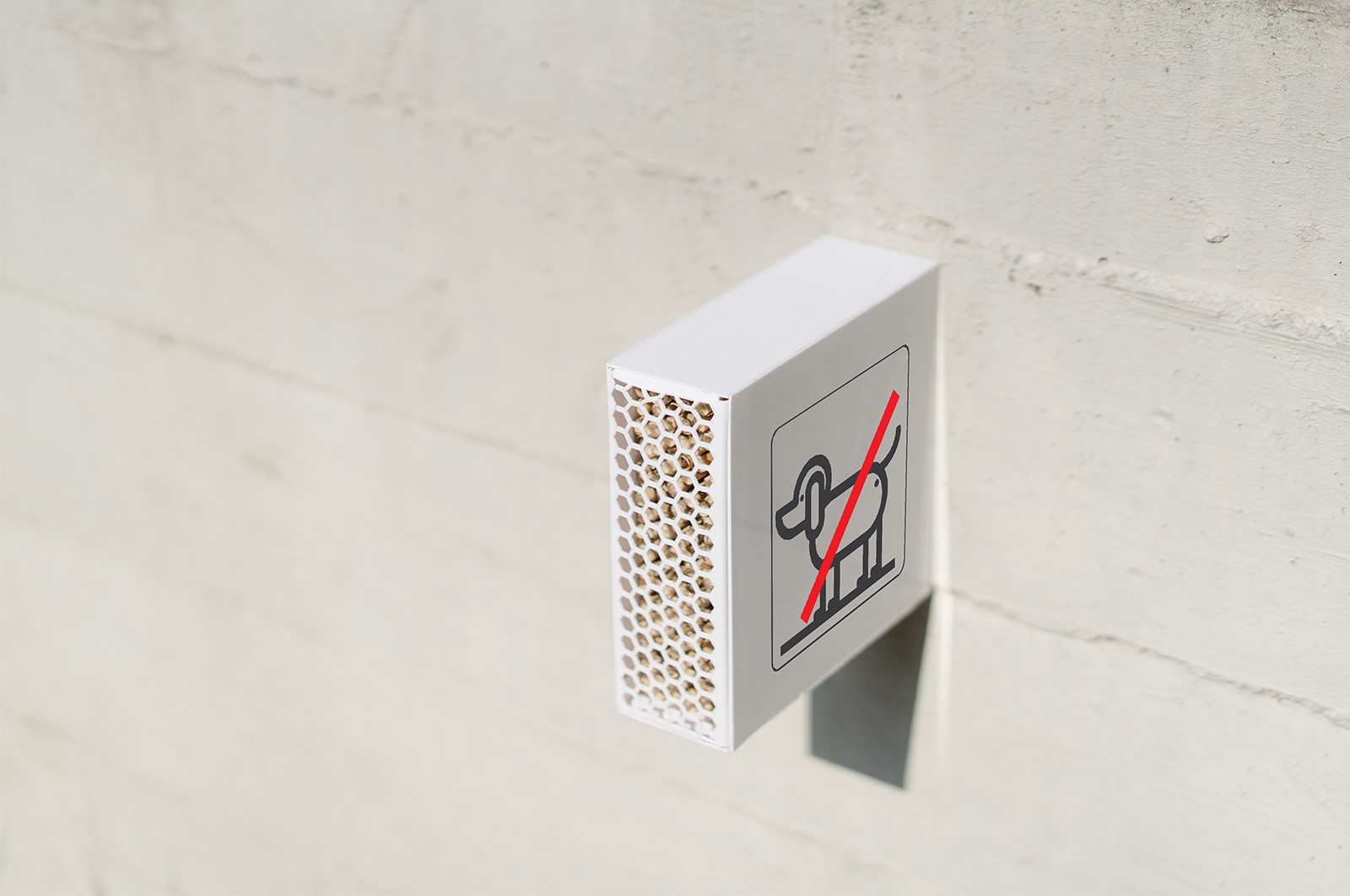 7_Pollino_Prototype_for_MOME_Campus_PlaceMarkerSign.jpg